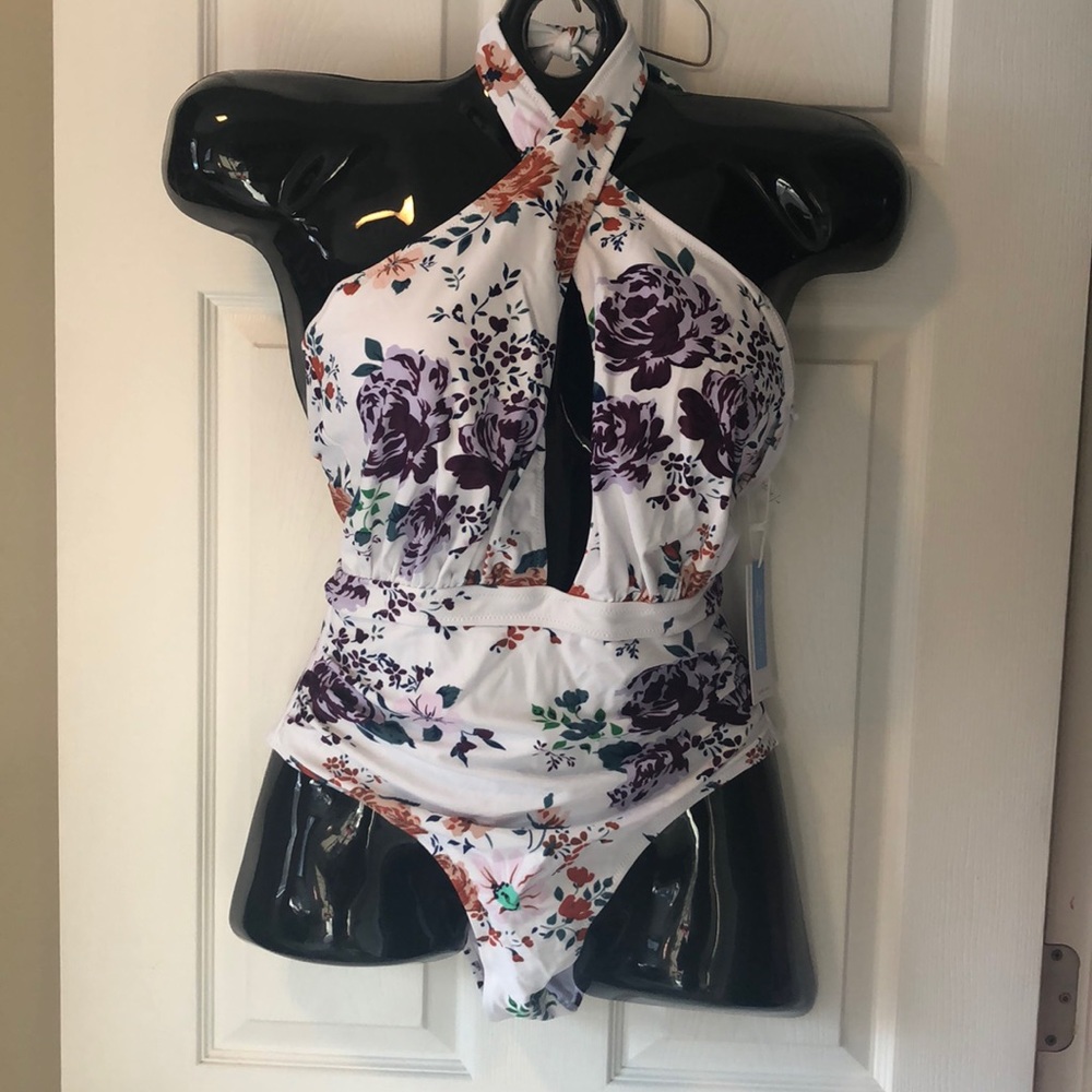 CUPSHE Swimsuit